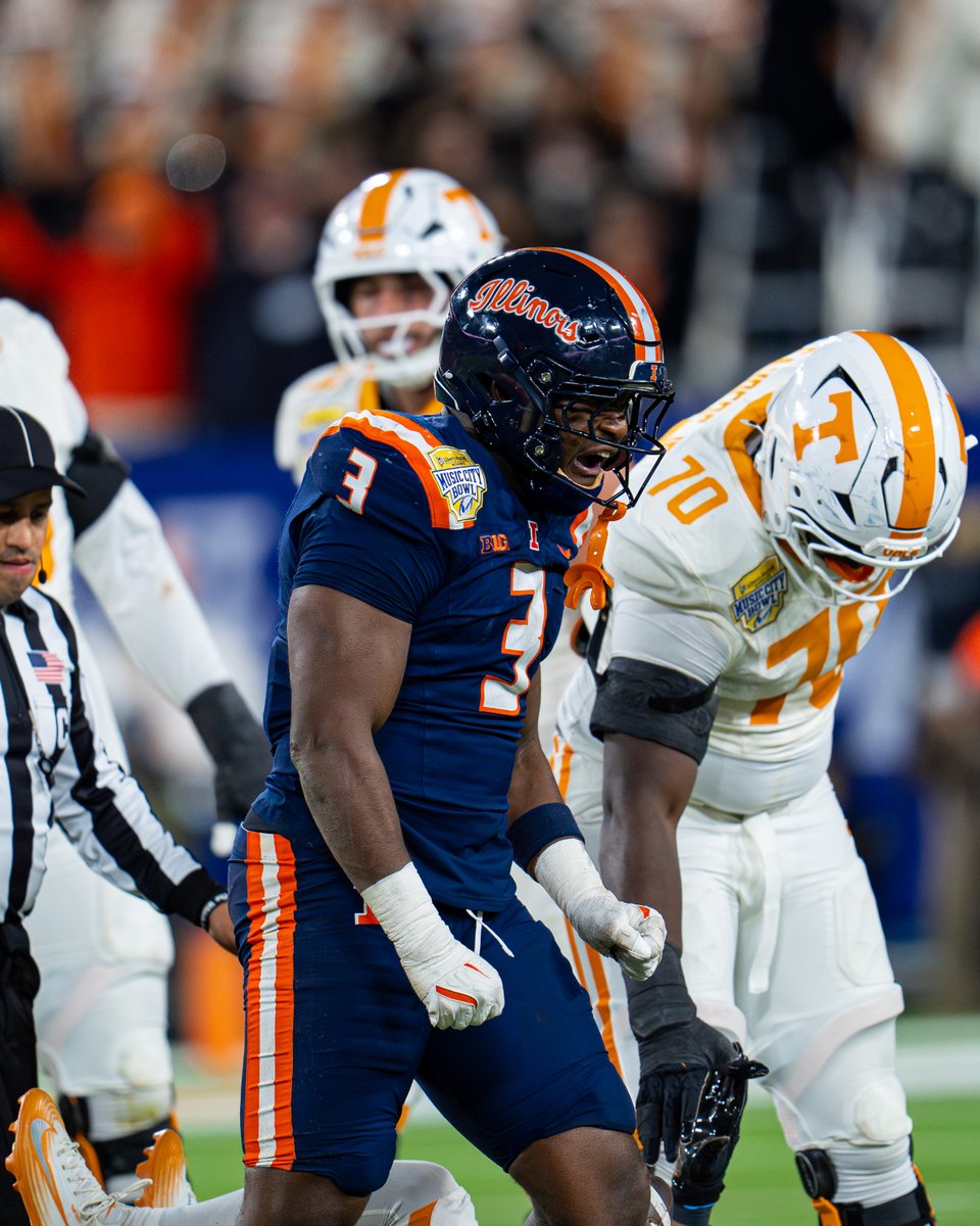 IlliniFootball's tweet image. Nothing beats that 1-0 feeling.