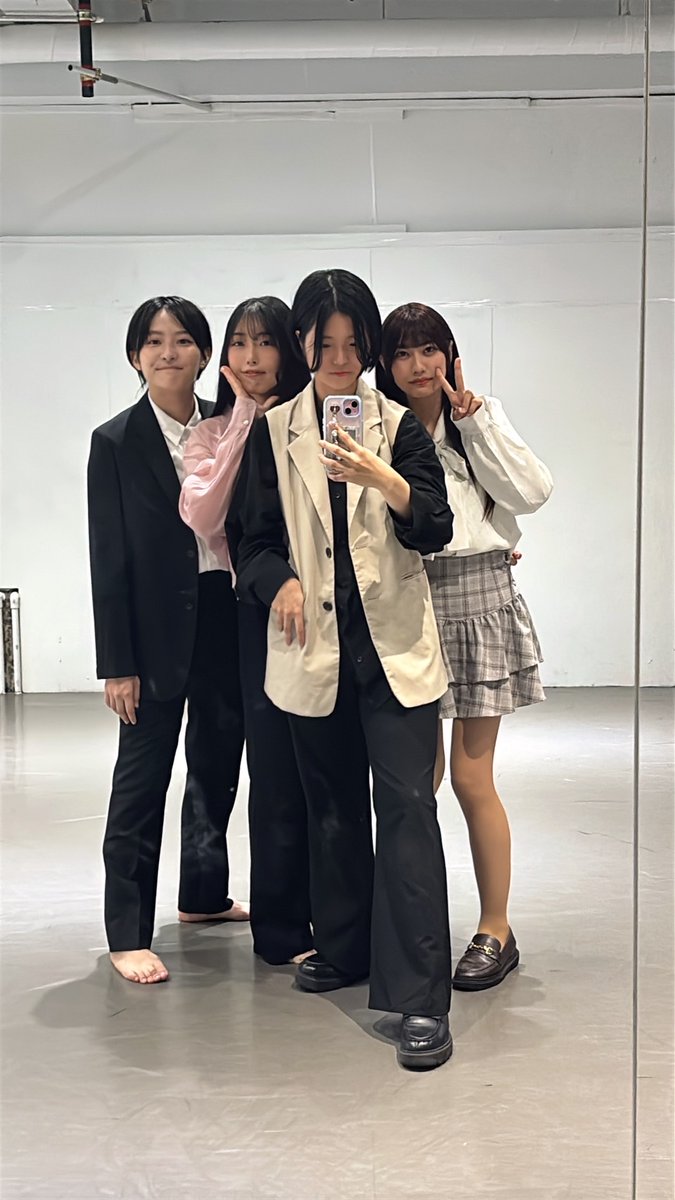 年越ちゃったけど…

2025年お世話になりました！
初めてのことがあり、戸惑うこともあくさんありました！
楽しいこと、苦しいことも色々あったけど全てがいい経験でした☺️

来年も頑張っていきますので応援よろしくお願い致します🙇🏻‍♀️´-

2025年、関わってくださった皆様ありがとうございました🙏