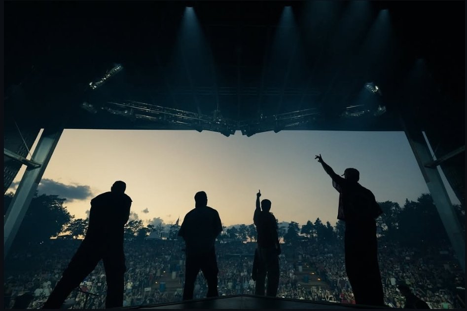 Every year is getting better and better with them. Can't even describe how proud I am to be their fan. Thank you so much <a href="/bigtimerush/">Big Time Rush</a> for everything and Happy New Year to everyone!!!!