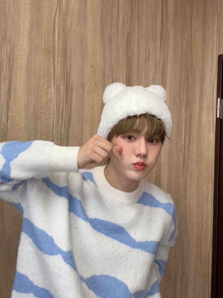 NINE.i OFFICIAL tweet media