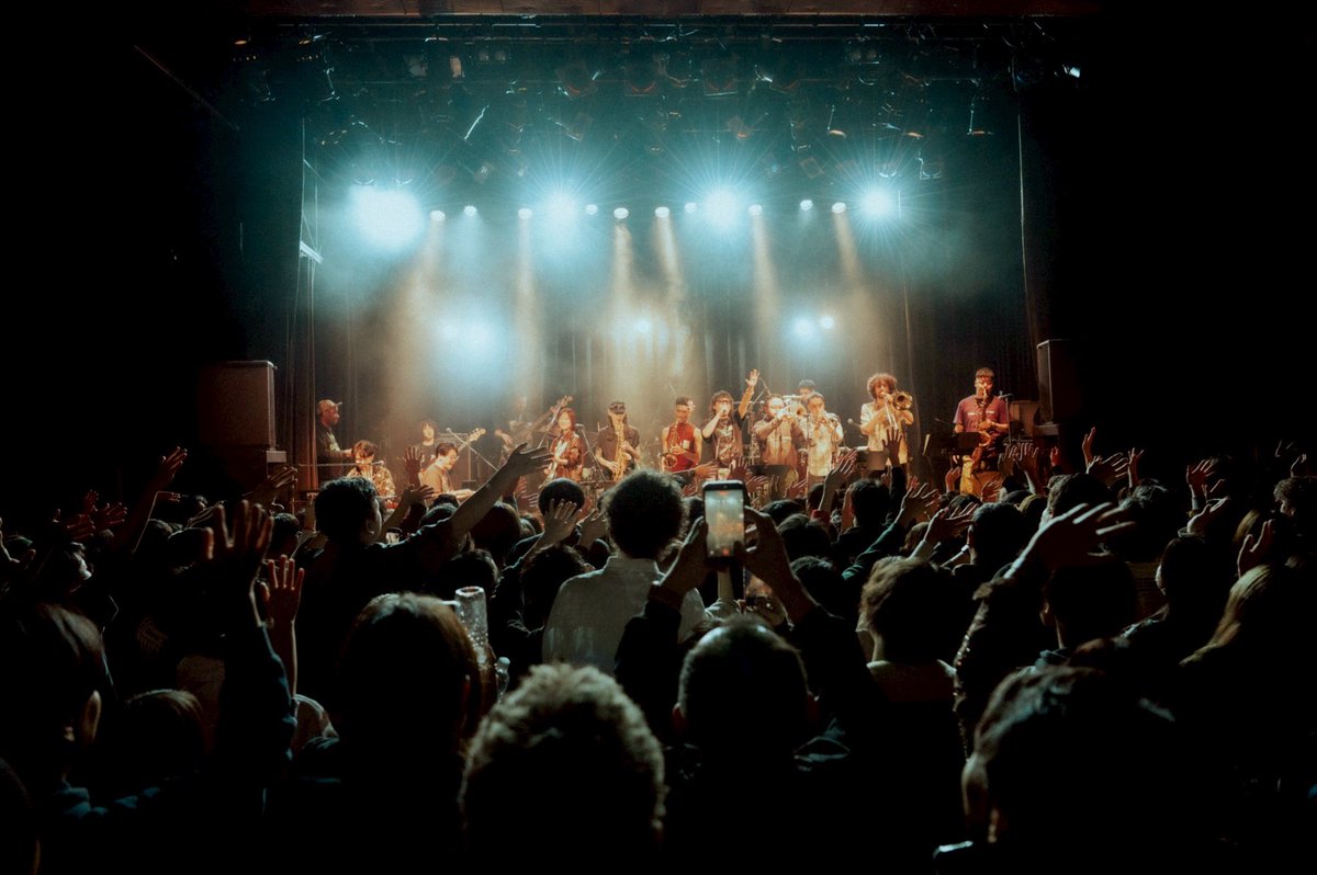 AnswerRemember's tweet image. 🎍謹賀新年🎍
本年もどうぞよろしくお願い致します。
@shunishiwaka 
@koheisax_melraw 
@TomoakiBaba 
@sase_tp 
@jamesmacaulayjp 
@K_Kaihori 
@wakapaijazz 
@martyhbass 
@Taiki_men_ 
@Dooonermhoi 
@Salty_Jua 
@himimojo 
@TomokiSanders 
@akihachan 

📷@tarumikana