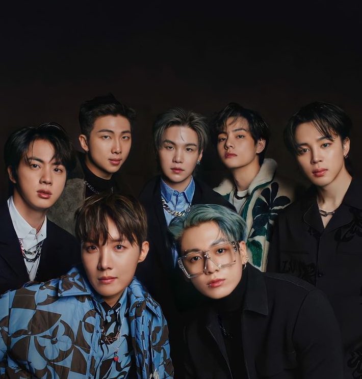 PopBase's tweet image. BTS has cleared their Instagram ahead of their music comeback.