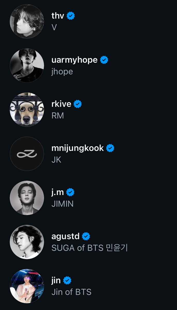 black and white era 👀  
🖤🤍