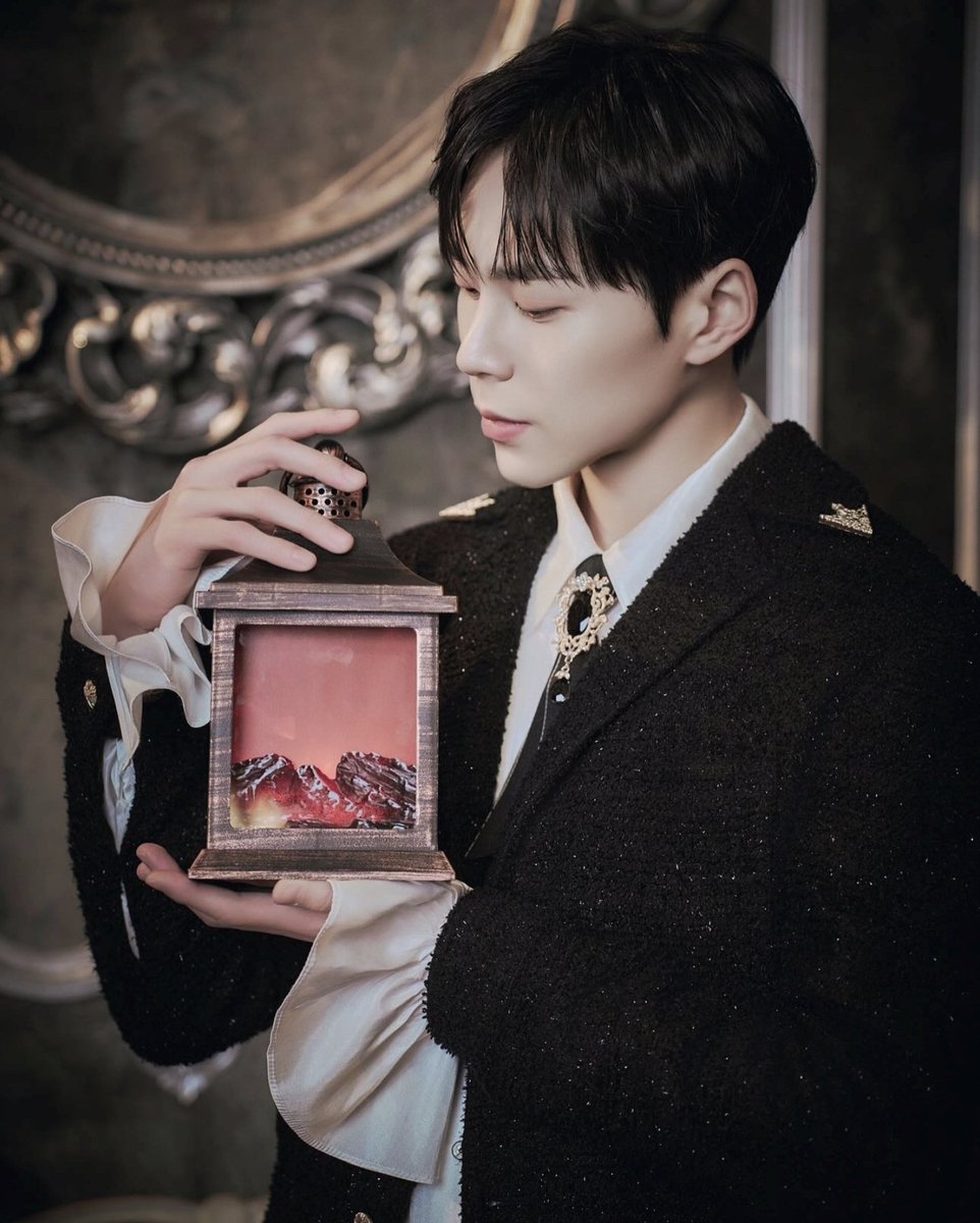 _inyou71's tweet image. 동원아 생일 축하해!!
새해의 시작과 함께 조금은 들뜬 마음으로
온종일 행복함을 만끽하는 하루가 되기를
찬 바람이 스미지 않는 따뜻한 하루가 되기를
오늘의 행복이 365일 내내 이어지기를 바라
올해도 어김없이 너의 행복만을 바랄게
Happy Birthday &amp;amp; Happy New Year ✨️