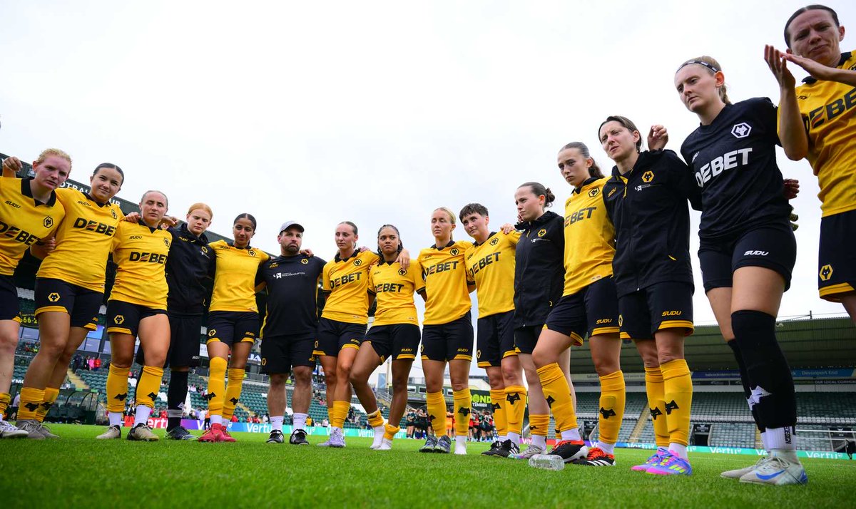 Mia Smith tweet media