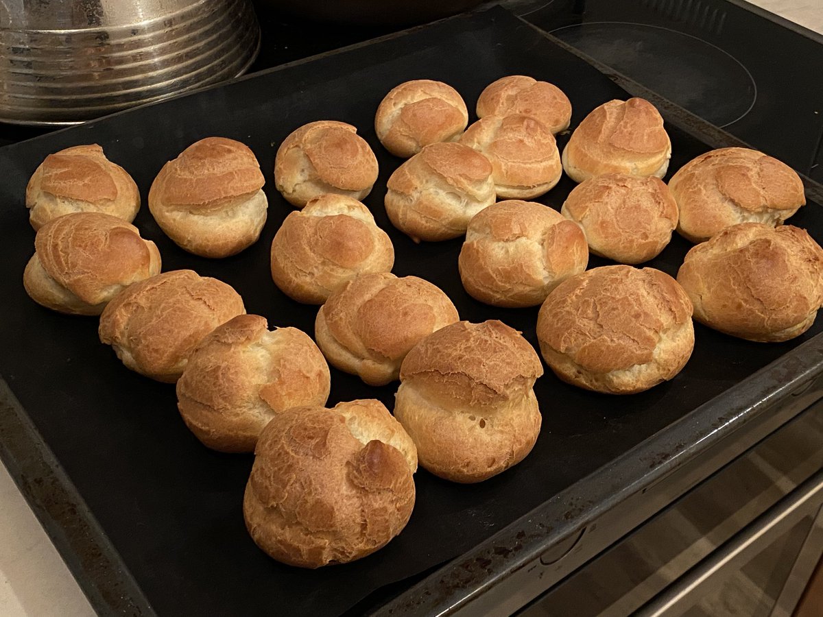 lemonbakes's tweet image. first time making them and they’re a delight!!