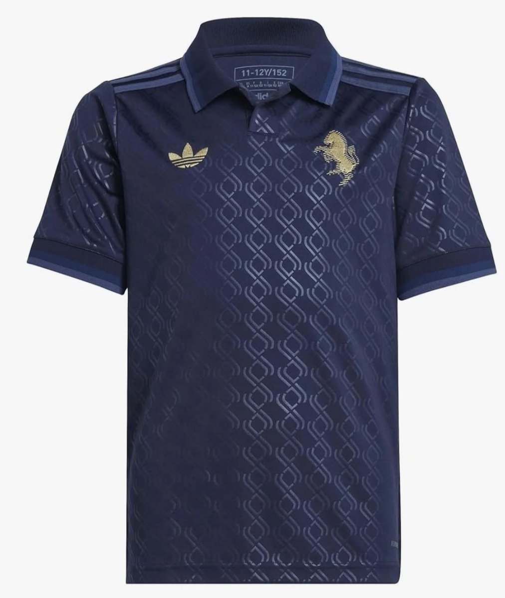 dyefra's tweet photo. @TheyThinkKits @ThisOneKit @FootieShirtz @Flying_Scotty @ForbiddenShirts @Kitfan08 @ThePedronator @Dhem_boost @TheTrefoilMan @TheKitmanUK I couldn't pass this one up... https://t.co/QumGOomLvT