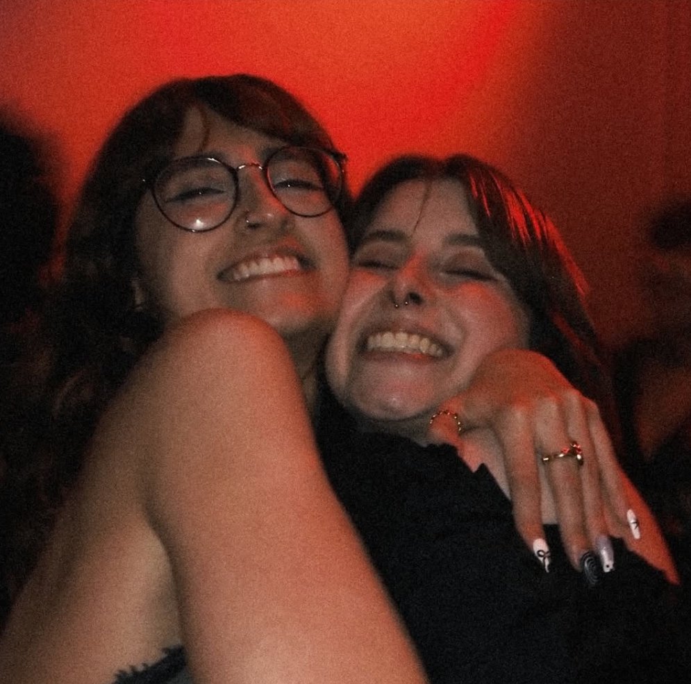 bagirolcervy's tweet photo. 🚨GENTE????? 

Após sumiço em final de ano, internautas apontam possibilidade de Carol Zaghetti e Gabi Catuzzo estarem CONFINADAS COMO >DUPLA< para o BBB26. https://t.co/cOIHR6Iqb7