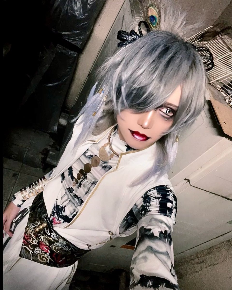 NIGAI_Jun's tweet photo. あけましたん https://t.co/QdJ54soLyo