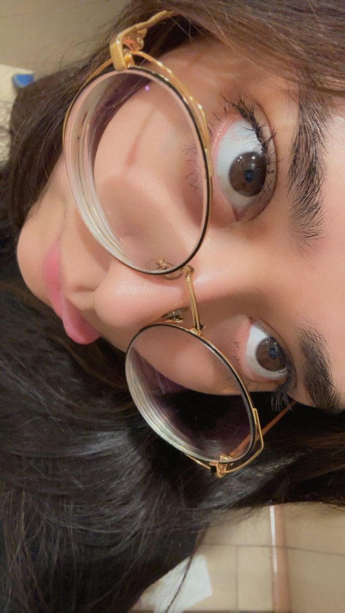 smkski's tweet image. #shitting on company time