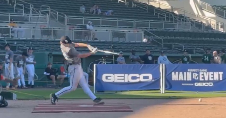 Sam Lowe tweet media