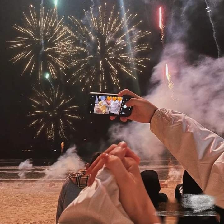 margeauxside's tweet image. ͏͏͏͏͏͏       

            ͏͏͏͏͏͏ ❥ᵕ̈⋆ ˚｡⋆ margeaux and caleb
͏͏͏͏͏͏            ͏͏͏͏͏͏ 📍 [ Jeju ] 
             Saying goodbye to 2025
             With the best plot twist I could have
             Happy New Year! - from the Dys 🩷
͏͏

͏͏͏͏͏͏