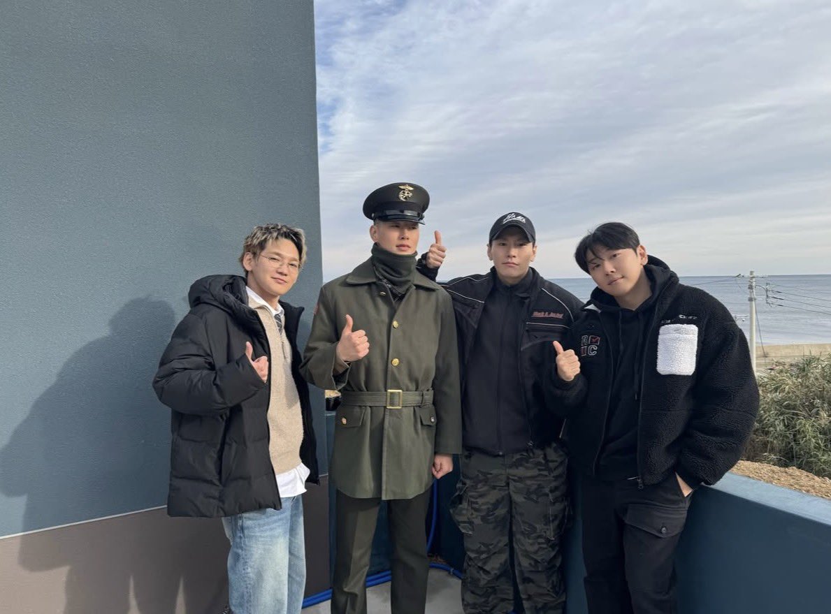 seeing them together makes me the happiest💓 I love you so much my jbj