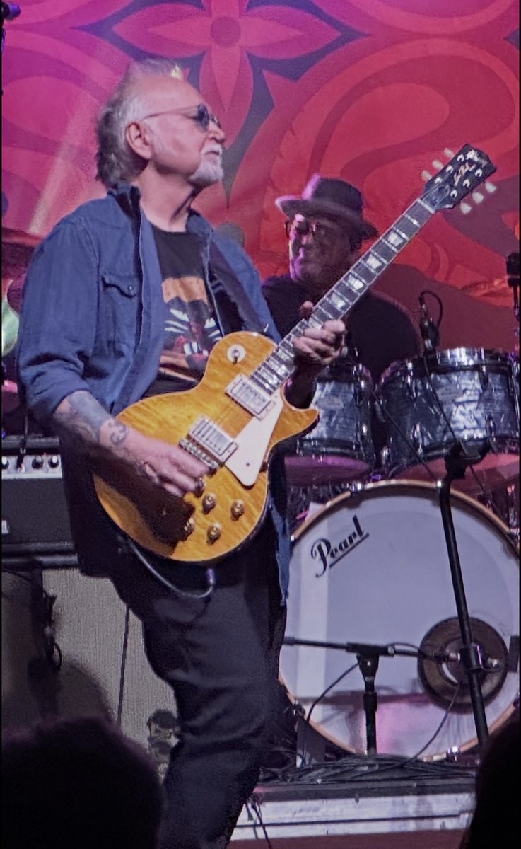 Music heals… Reeveski doing his best to heal the rift in the time continuum like only he can XXX