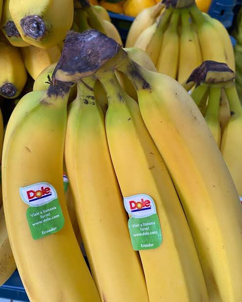 📌İthal muzda ilave vergi ton başına 780 dolara çıkarıldı.

📌Resmi Gazete’de yayımlanan İthalat Rejimi Kararına Ek Karar ile 2026 yılında muz ithalatında uygulanan %7 gümrük vergisinin yanı sıra tonda uygulanan 626 $ ek mali yükümlülük 780 $’a yükseltildi. #muz #vergi #ithal