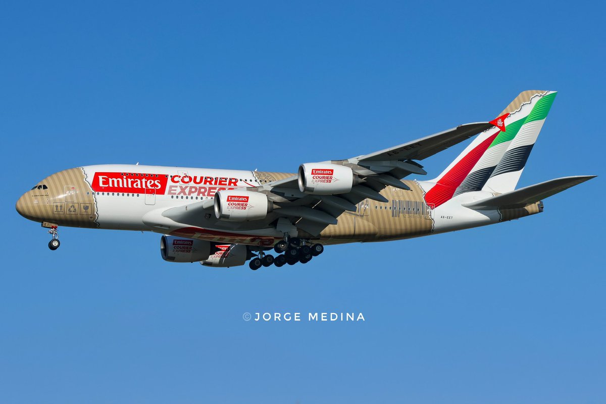 jm_kike's tweet photo. Emirates Courier Express Livery, Airbus A380-861, A6-EET llegando ayer a Barcelona . @emirates @Spottersbcn @controladores #EMIRATES #avgeek https://t.co/cbF7ymU4V8