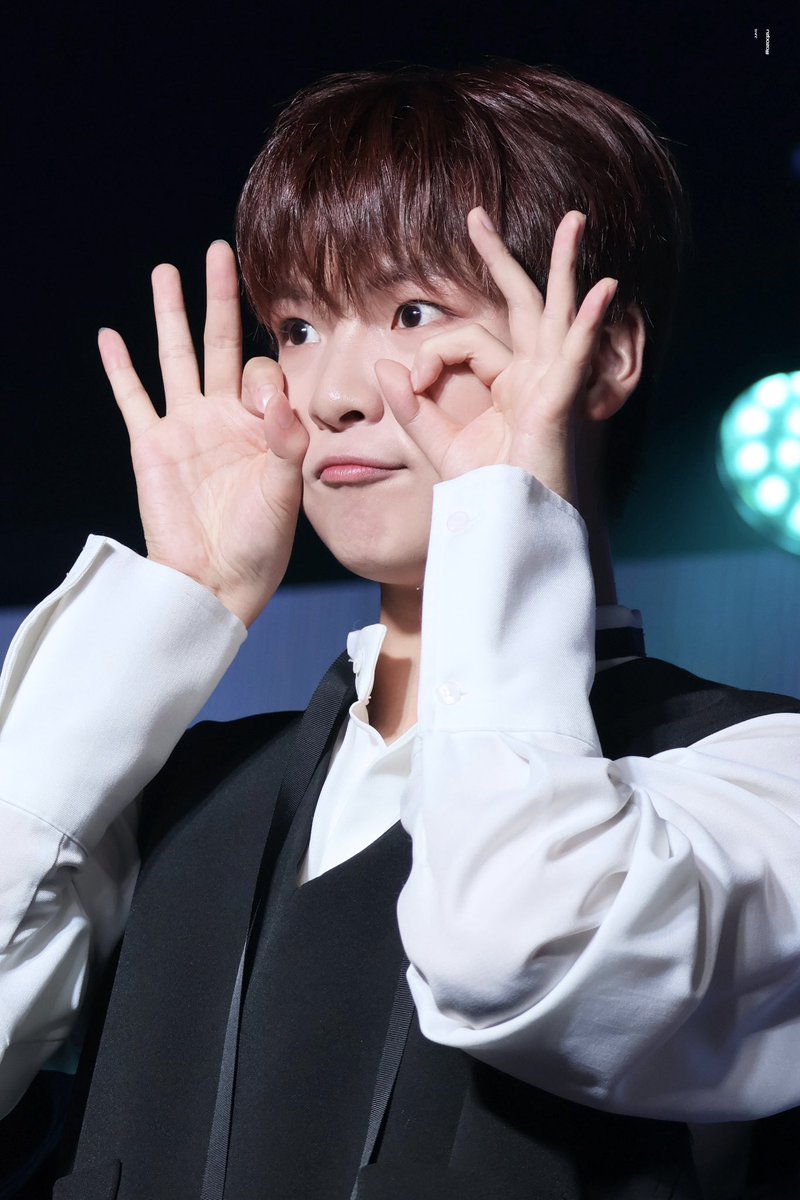 새해 복 많이 받으세요 ⭐ᯓ

#고스트나인 #GHOST9
#최준성 #CHOIJUNSEONG