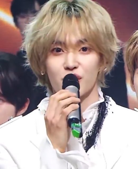 bbinniebabe's tweet image. เป็นอีกครั้งที่ลืมว่าวอนบินอายุเท่าน้องจีซองนี่นา
55555255556625555555