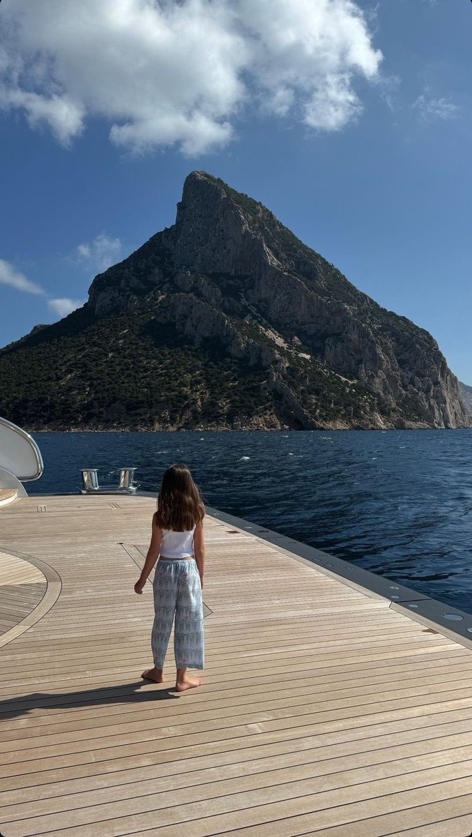 kelly (Deslog!) tweet media