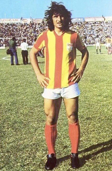 #GökmenÖzdenak çok maçını seyrettim . Allah rahmet eylesin büyük GALATASARAY’lı💛❤️