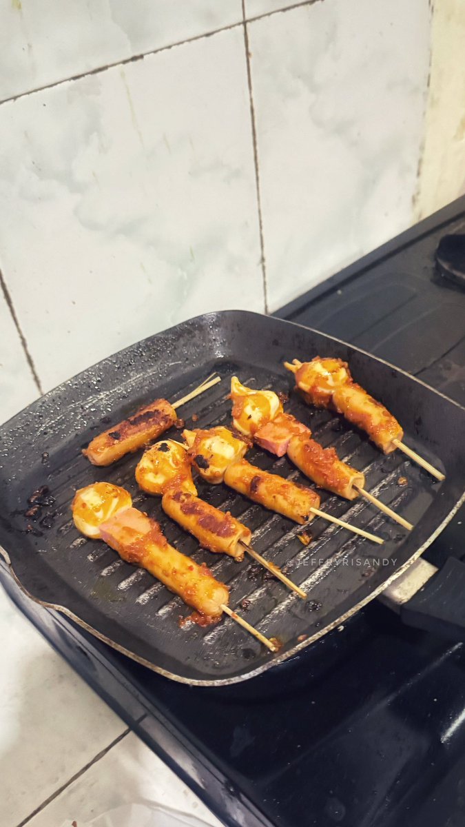 bangun-bangun diajak makan bersama keluarga