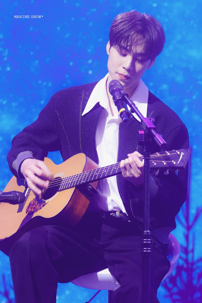 marinesnow0220's tweet image. ୨୧┈┈┈┈┈┈┈┈┈┈┈┈┈┈┈୨୧

          𝑯𝒂𝒑𝒑𝒚 𝑫𝒐𝒏𝒈𝒘𝒐𝒏 𝑫𝒂𝒚

୨୧┈┈┈┈┈┈┈┈┈┈┈┈┈┈┈୨୧

동구 생일 축하해🐶🖤
오늘 누구보다도 행복한 하루 보내🎂💝

-

@KNKOfficial220
#HAPPY_DONGWON_DAY
#크나큰 #동원짱짱 #KNK
#이동원 #동원 #DONGWON