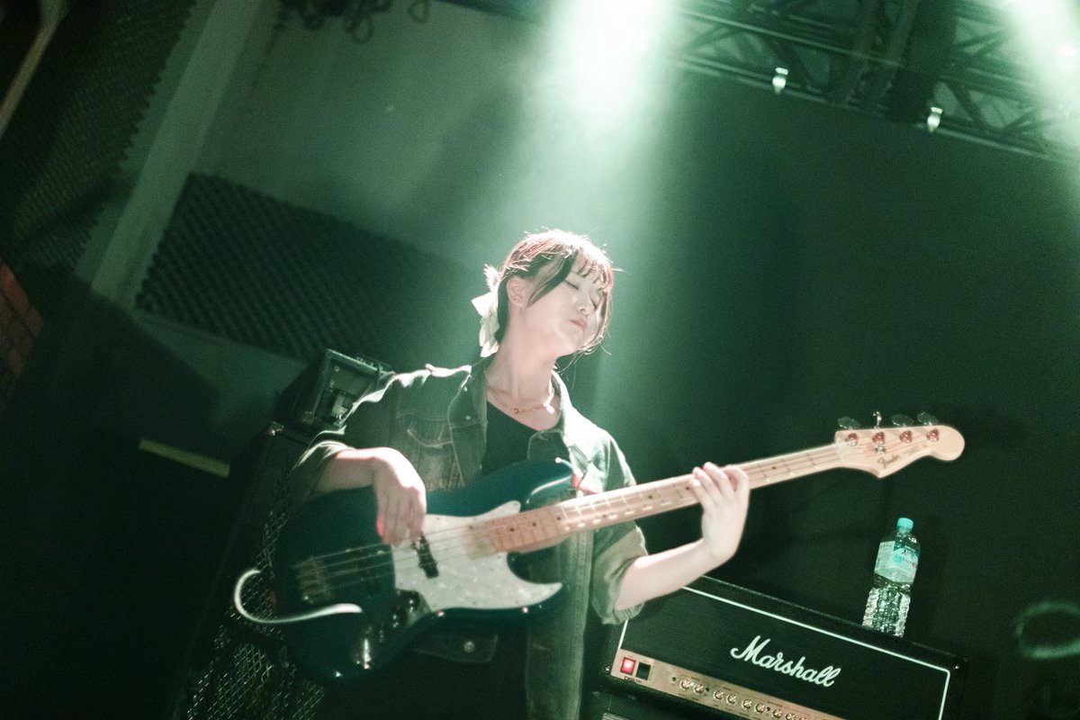 ___ction's tweet photo. あけおめです！昨年はたくさん演奏して、新しい事に挑戦して、色んな所にも行った！たくさんの出会いにも恵まれた、とっても良い一年でした！
2026年は大学を1年休学し、演奏活動など音楽と自分の将来に向き合う年にします。なので、目標はシンプル！今年は『時間を無駄にしない』で頑張っていきます💪 https://t.co/tgyYLyFDAv