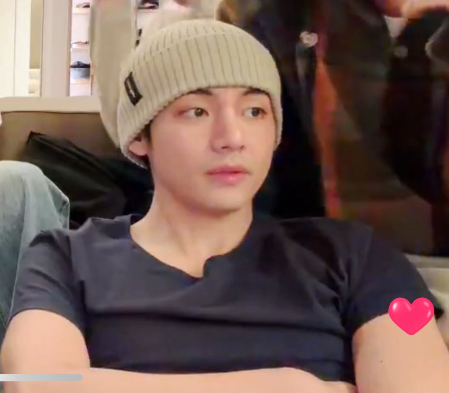 TaeStreamCol's tweet image. Happy New Year to everyone, with special love for Kim Taehyung.
Thank you for always being with us and for lighting up our 2025.
Wishing you good health always.
See you in 2026, stronger than ever. 🇨🇴✨💜

THANK YOU TAEHYUNG 
YOU WORKED HARD TAEHYUNG 
HAPPY NEW YEAR TAEHYUNG