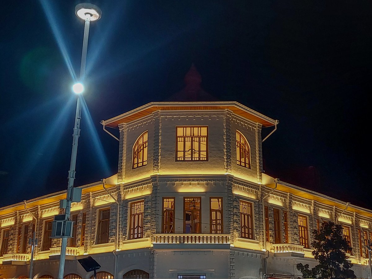 ف‌رشته؛ tweet media