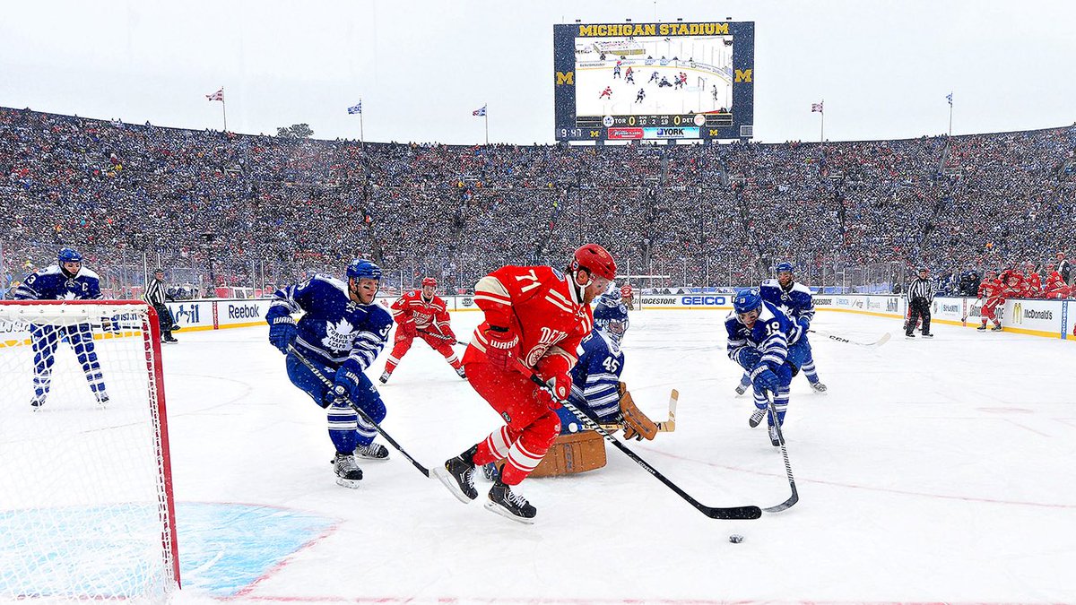RedWingDiehards's tweet image. The @NHL has lost the plot with the Winter Classic. This game should always be played far enough north to keep the spectacle of playing hockey outdoors alive. There’s so much cool winter scenery in North America, and we’re having this game in Miami. Where is it next yr? Jamaica?