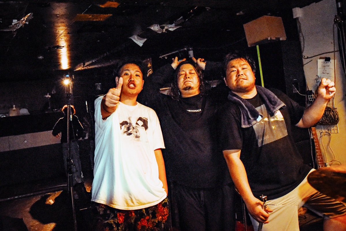 lilyray tweet media
