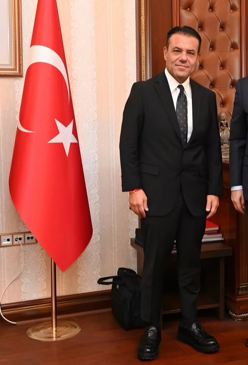 Tunç Holding Yönetim Kurulu Başkanı Dinçer Azaphan, Milliyetçi Trabzonsporlular’ın başlattığı kampanyada 5 öğrencinin bursunu karşıladı.