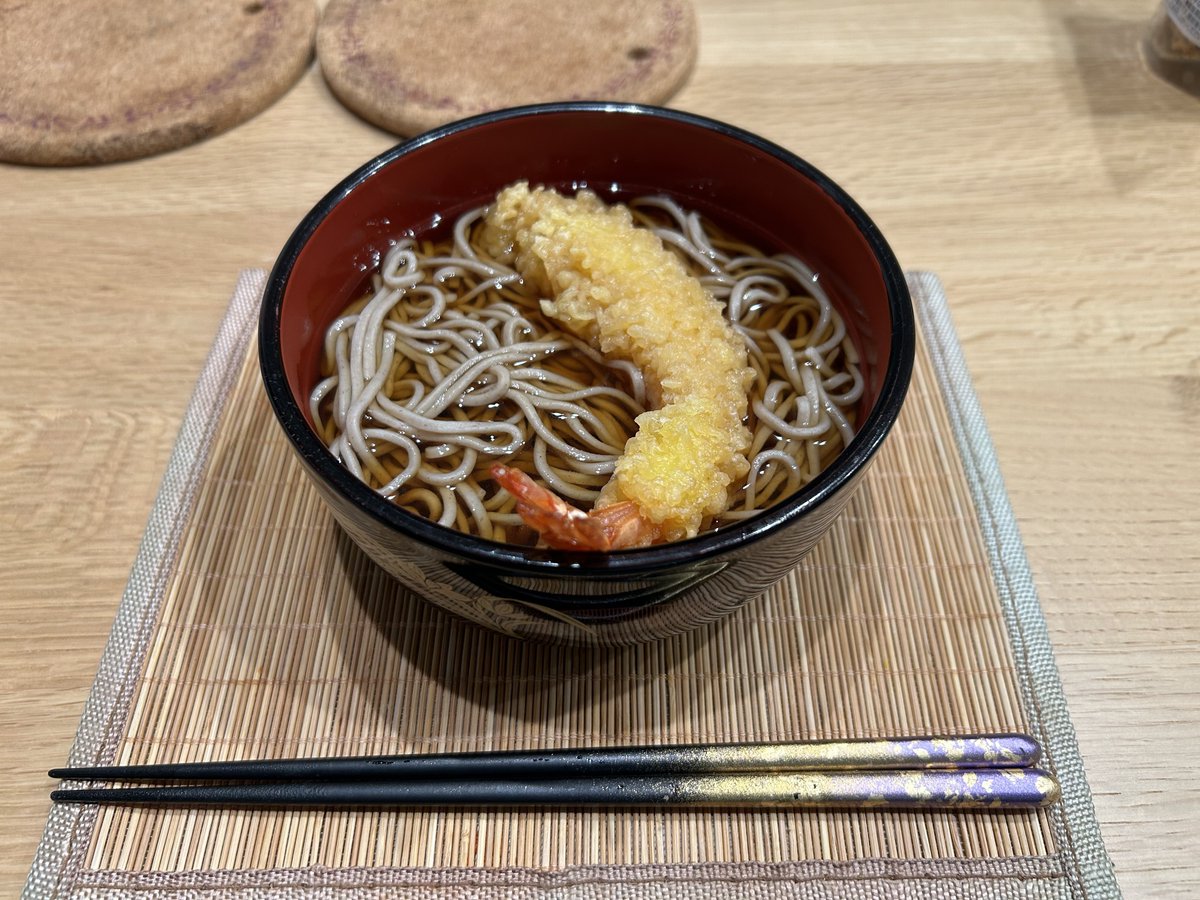 NOT_FOUND125's tweet photo. 2026年がスタート🐴中の人は大厄🤕
お刺身を食べない年末年始はたぶん今回が最初で最後😌
昨年は病気休職、交通事故、九州旅行、母との決別、妊娠＋悪阻で入院→現在も休職中と慌ただしい1年でした。
今年は出産→初めての子育てが待ち受けてるはずだけど、まずは母子ともに生還できますように(震え) https://t.co/miHYHtzQnr
