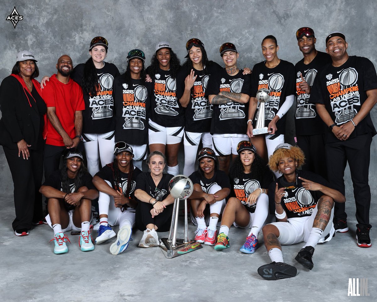 LVAces's tweet image. On this day in 2021, @BeckyHammon was named Head Coach of the Las Vegas Aces, and the rest is…well, you know the rest 🏆🏆🏆