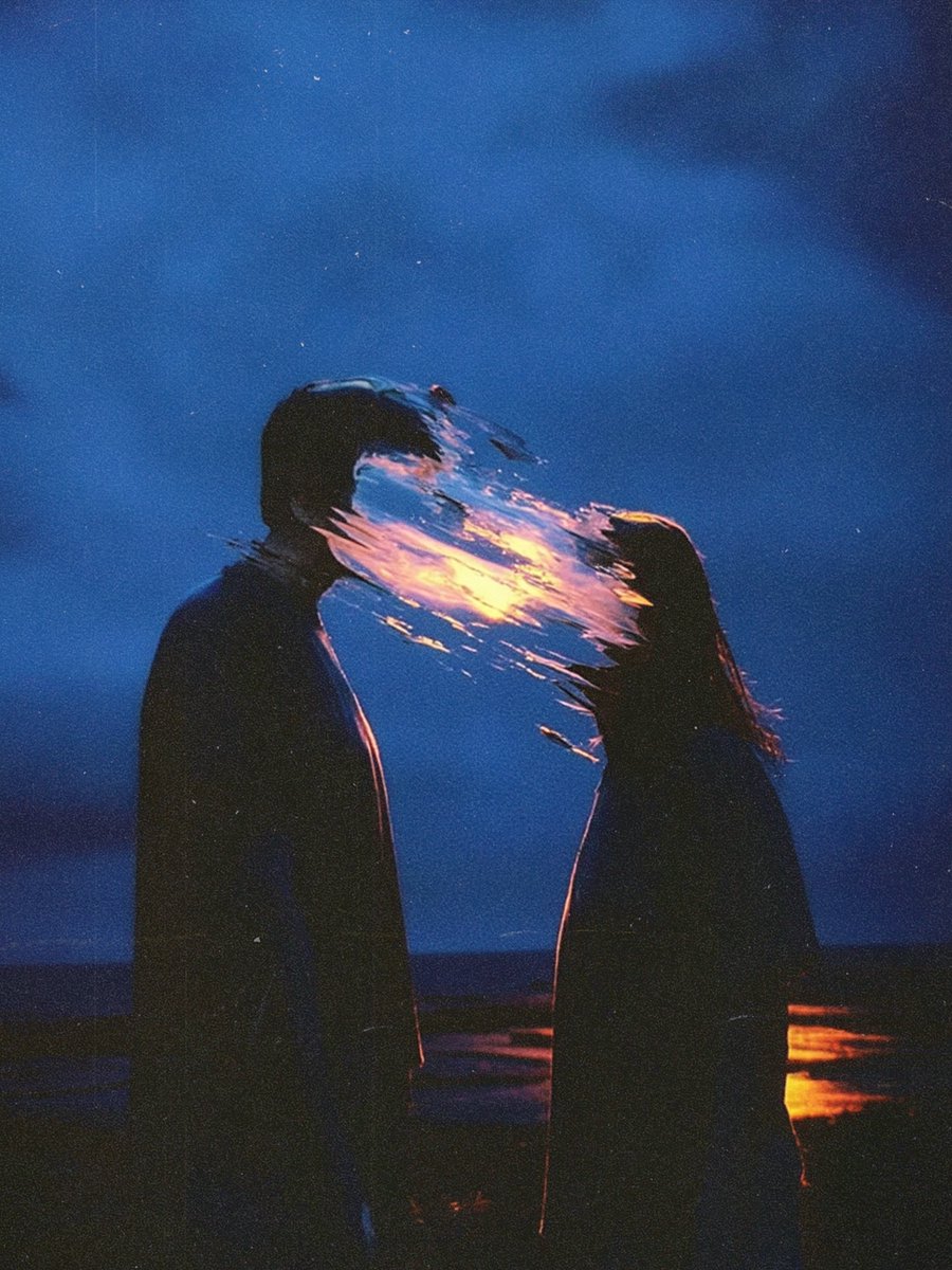 Nightbloomc's tweet image. My soul unites with yours.