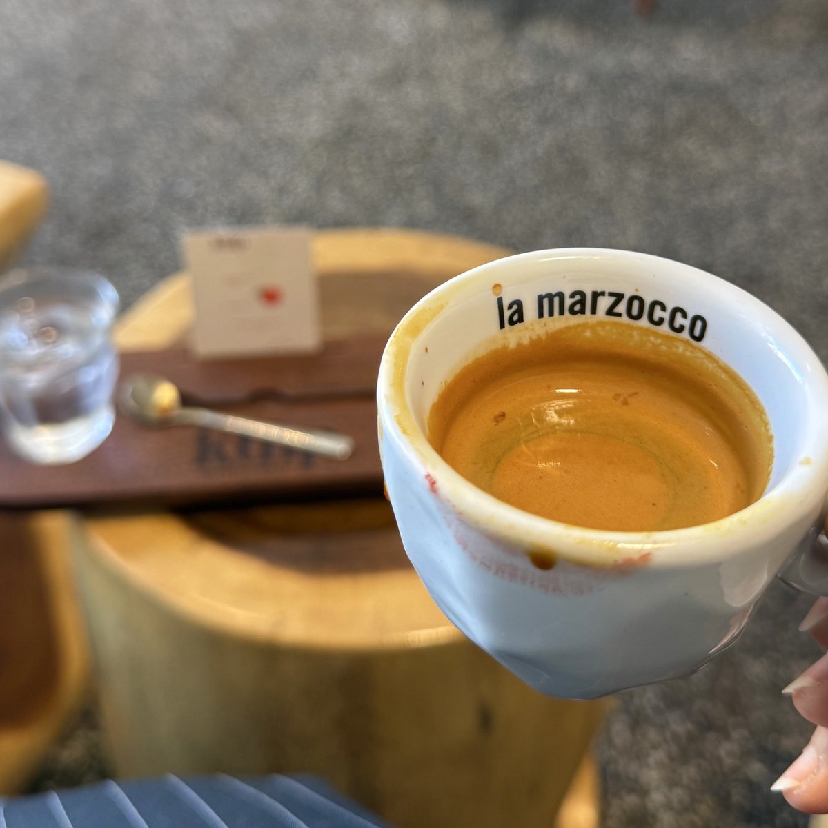 hellahns's tweet image. لا تردد في غرامي !! ❣️