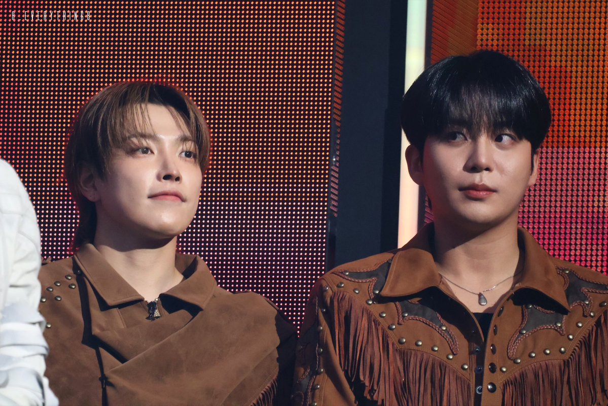 20251232 가요대제전

🫂

#홍중 #종호 #에이티즈
#HONGJOONG #JONGHO #ATEEZ