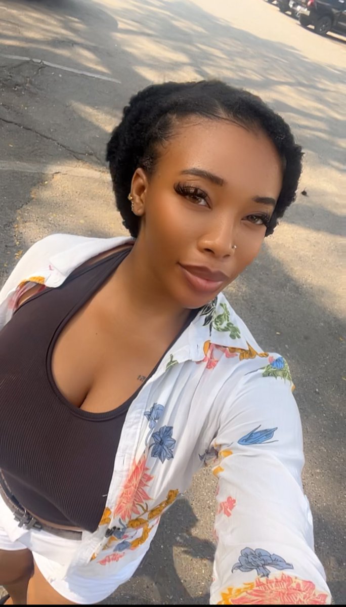 kimberlyn_____'s tweet image. Last selfies of the year 🥹💕