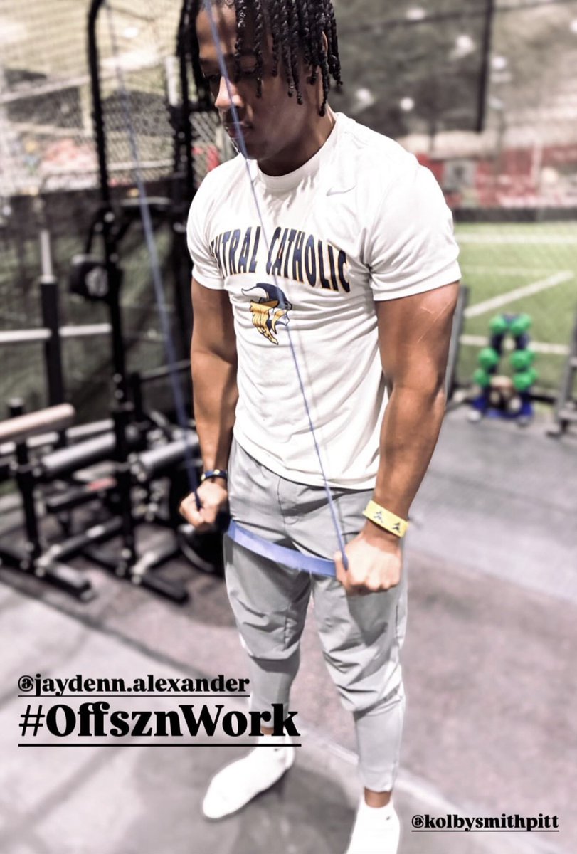 JAlexander2027's tweet photo. Progress WILL be made📈📈📈 #offseason 
@PCC_FOOTBALL @210ths @theking1 @CoachGordon10 https://t.co/LtgarNKINR