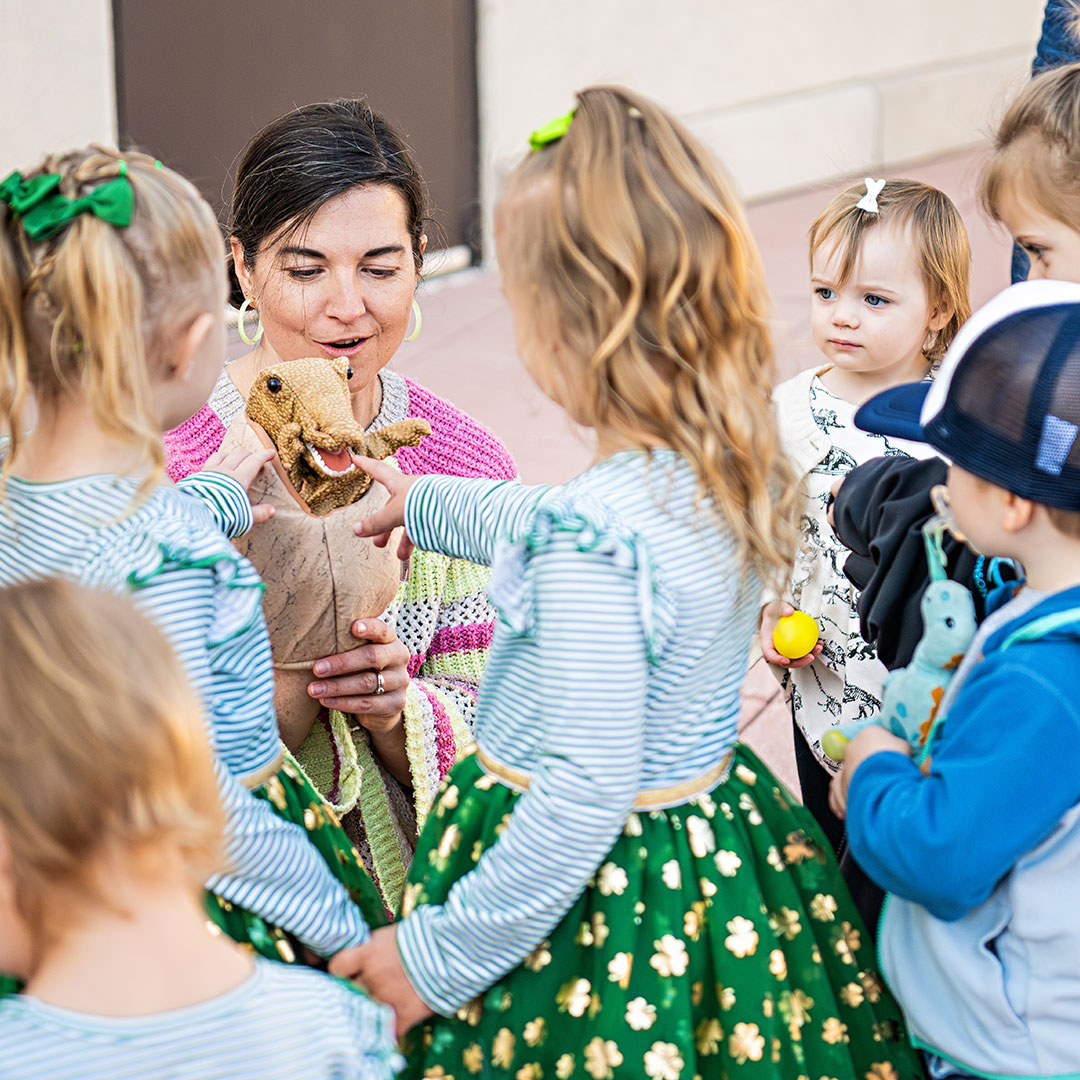 AZMNH's tweet image. Dino Preschool Party is almost here! Come for activities, crafts, read-alouds, dinosaurs and a firetruck! Everything is included with the regular admission price to the museum. The party will take place on January 10, 2026, from 10:00 AM to 12:00 PM. Kick off the new year with…