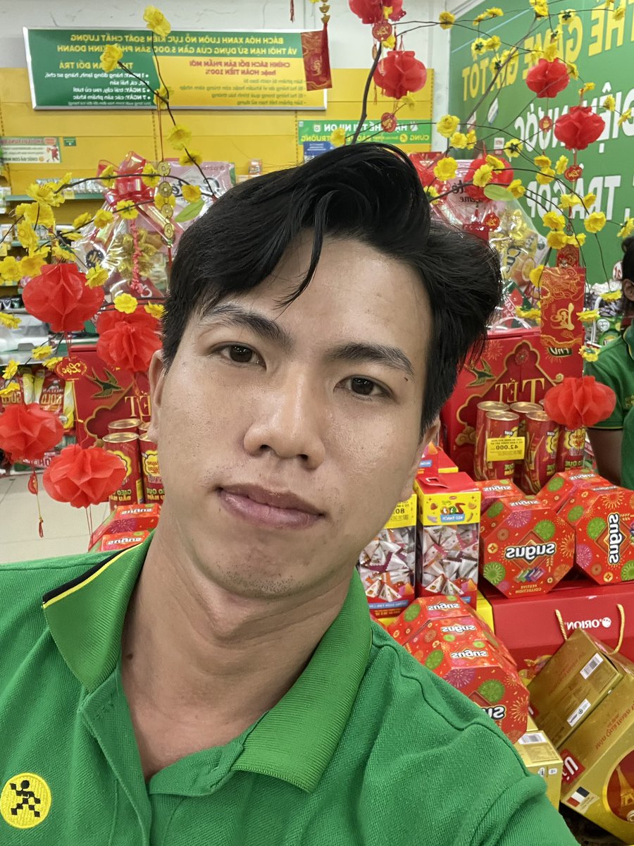 Vậy là hết 1 nămmmm
Ta vẫn ế
