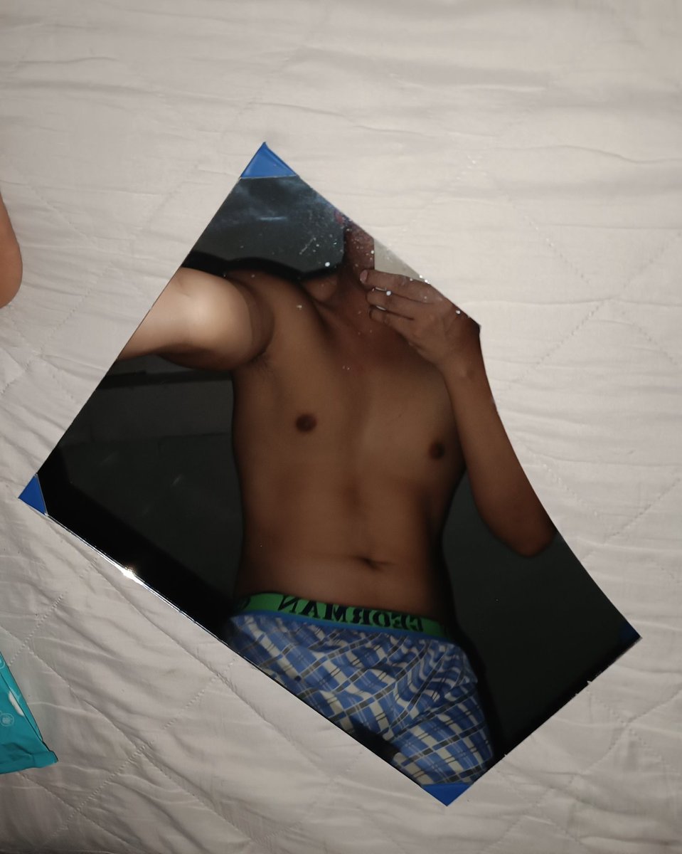 RenzTopper's tweet image. Happy New Year! 🎉💦