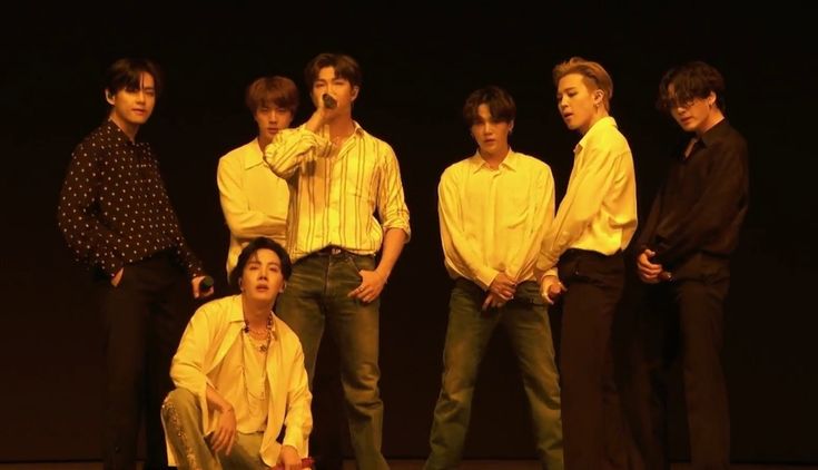 7fictionation's tweet photo. RT AND REPLY 🔥🗣️🔥

HAPPY BTS YEAR 
BTS IS COMING 
BTS PAVED THE WAY
BTS BTS BTS
2026 YEAR OF BTS AND ARMY
#BTScomeback2026 #BTS https://t.co/9Xh7MMpfeM