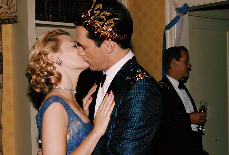 madmenpics's tweet image. Happy New Year!!! 🎊❤️