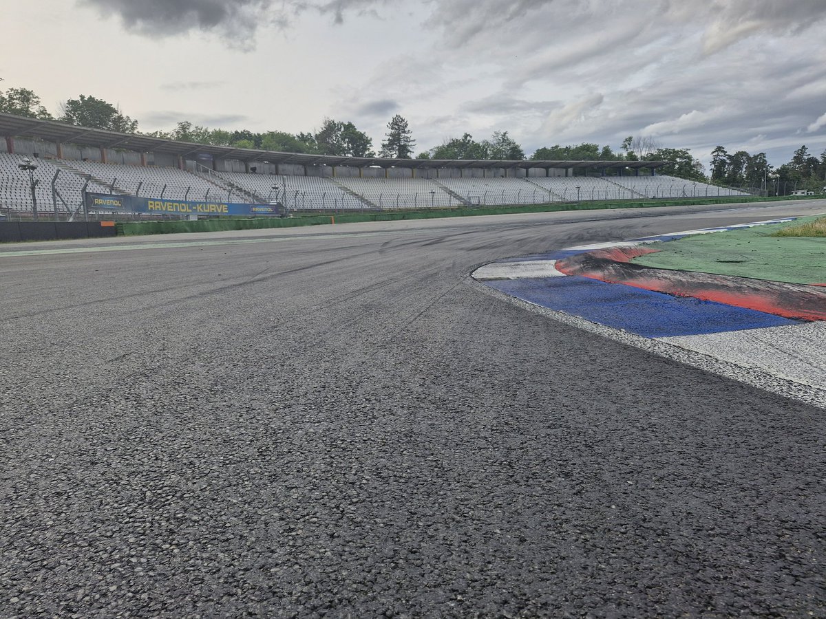 Wishing you an absolutely incredible 2026.

Love to you all, and see you trackside somewhere in the world during the year ahead.

Lets gooooooo ❤️