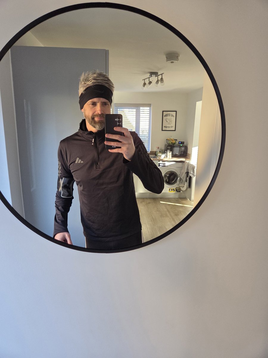 Ian Carmichael tweet media