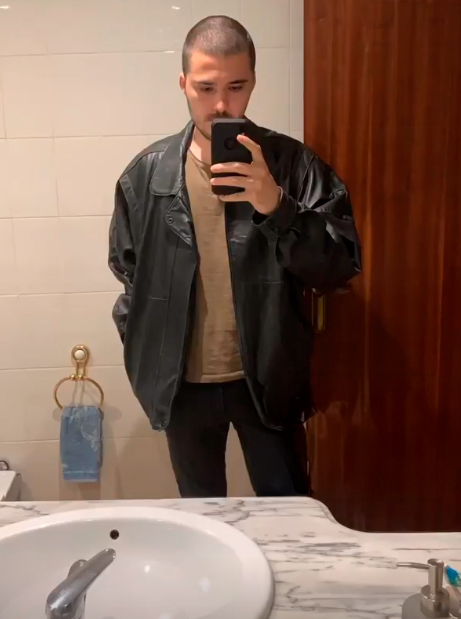 mi madre: no te vayas a vestir tan temprano

yo a las 5 de la tarde