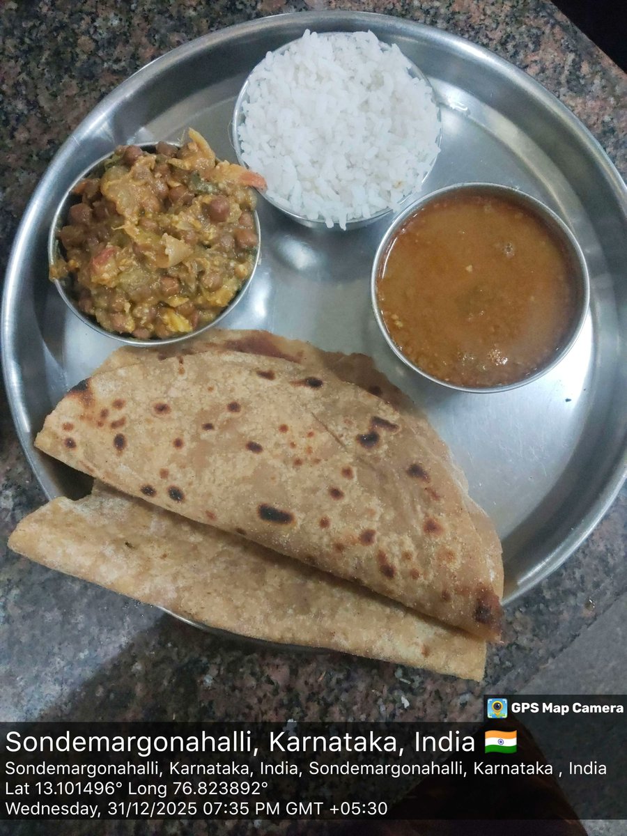 Krcrs_SC670's tweet photo. Night dinner  #SocialAudit_SWDMeals #SocialWelfare_Karnataka https://t.co/b4o7WHZ5ep