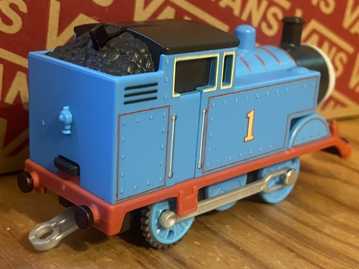 Few small improvements on the 2025 Trackmaster Thomas, shame this isn’t going to grow as a range. Got plans for these but have no idea if they’ll happen, these larger locomotives have potential for other things 🤔