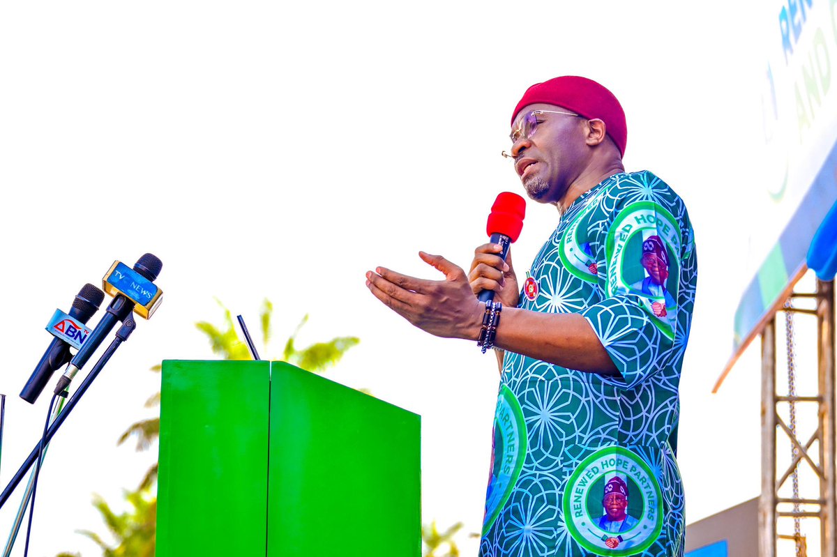 Enyinnayaonyek4's tweet image. Ben Kalu invited him publicly just days ago: "Join APC, we will support you." That's not random — it's coordinated. Otti's performance is too good to waste on opposition struggles. Time to level up for Abia! #ExposingTheTruth